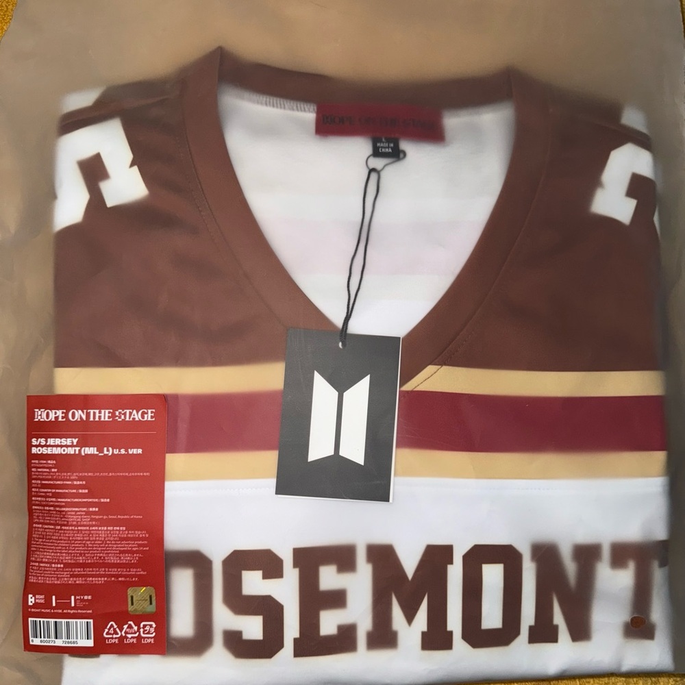 NWT BTS JHOPE HOPE ON THE STAGE ROSEMONT JERSEY LARGE